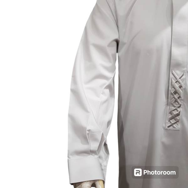 ZAKHRAFAT KURTA - OFF WHITE WITH EMBROIDERY - Image 3