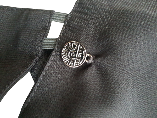 Round Black Metal Tag - Image 3