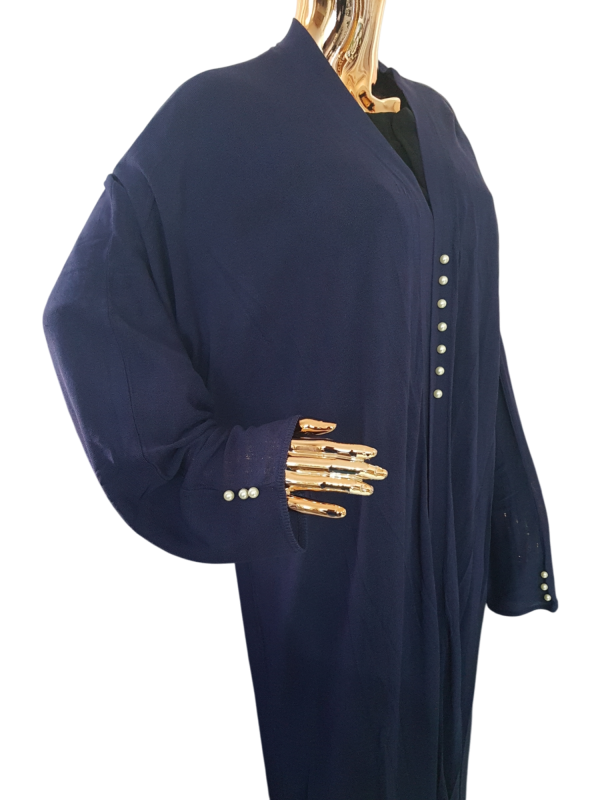 Jersey Throw Navy Plain With Pearls - Image 2