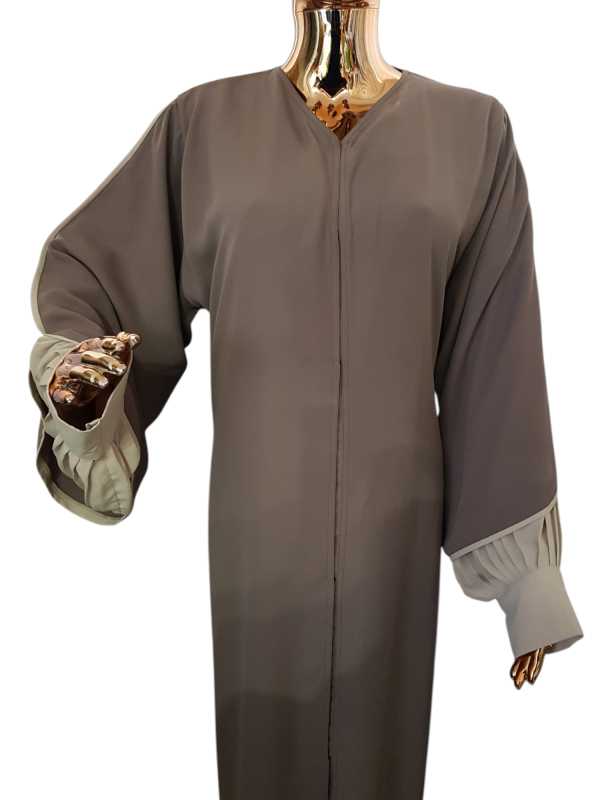 Brown With Cream Cloak - Image 3
