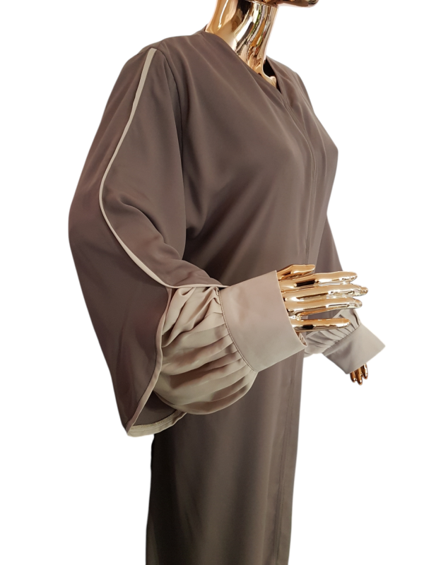 Brown With Cream Cloak - Image 4