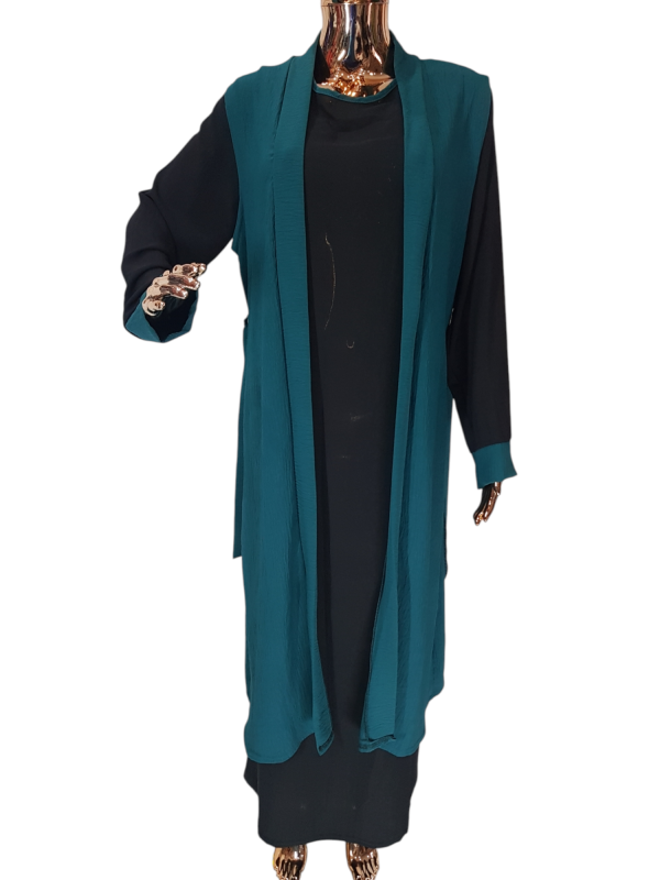 Black And Turquoise Cloak With Waistcoat - Image 3