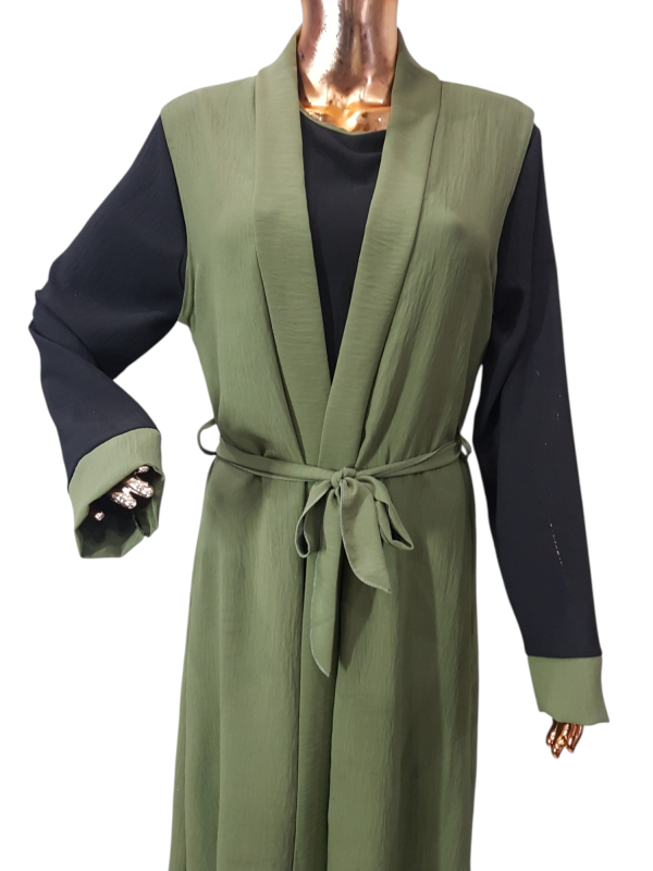 Black And Evo Green Cloak With Waistcoat - Image 2