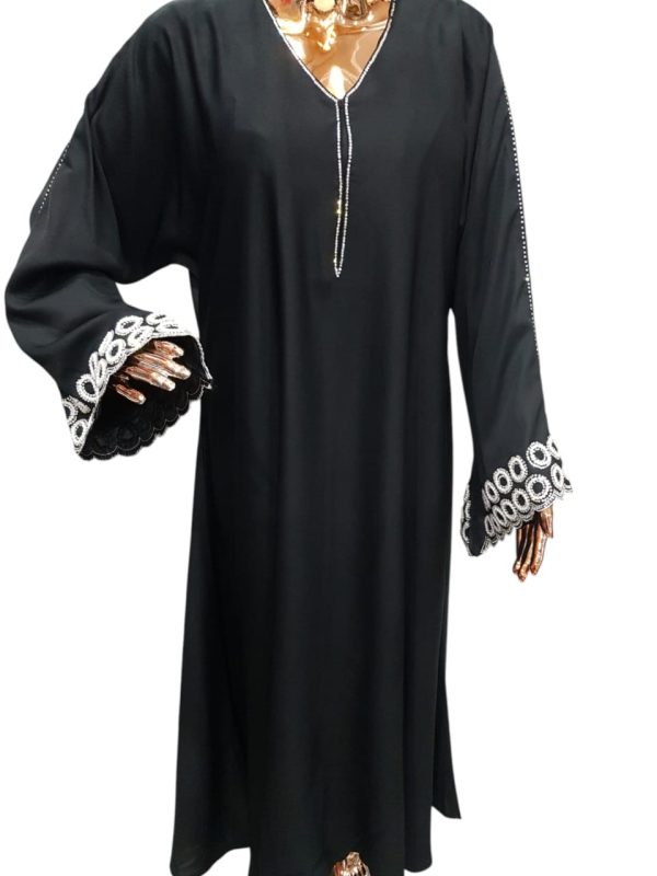 BLACK CLOAK WITH WHITE PEARLS